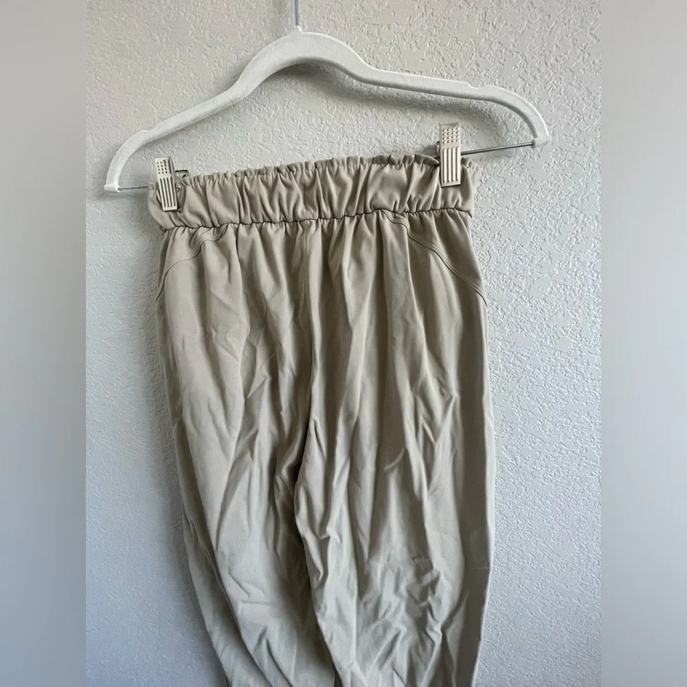Lululemon Keep Moving high waisted pant